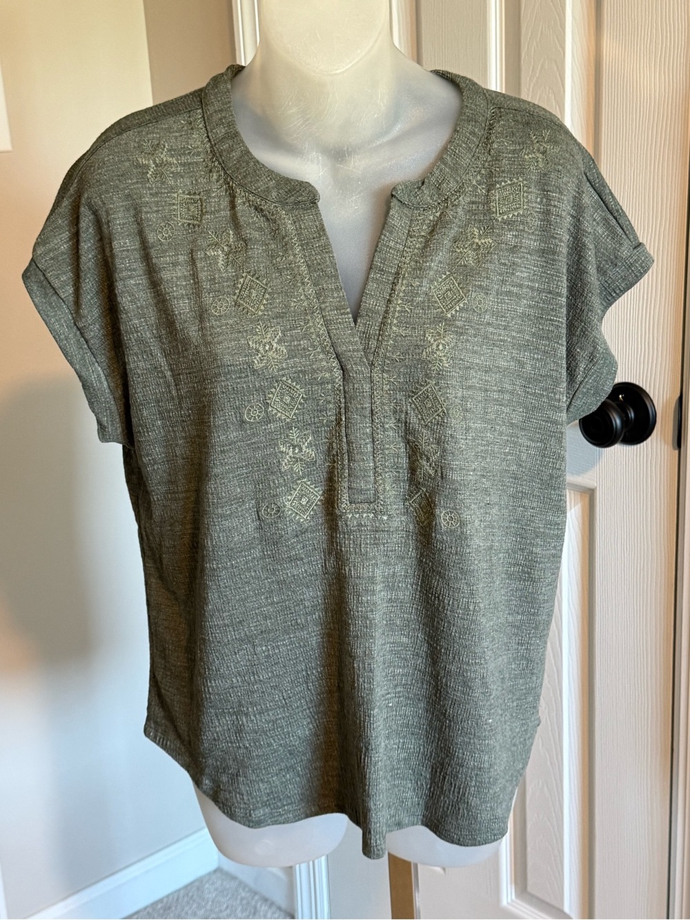 Cable & Gauge Olive Embroidered Split V-Neck Top